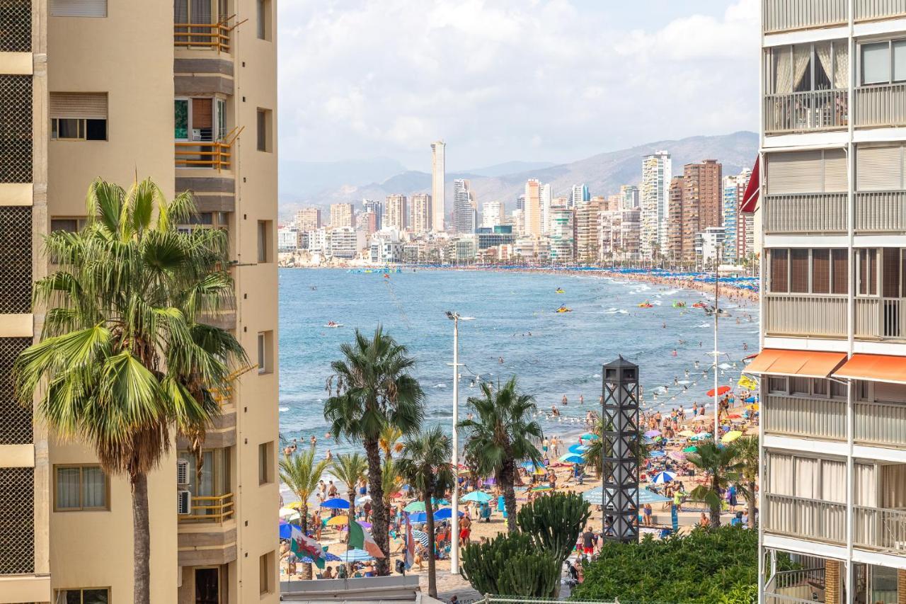 Apartamento Frente Al Mar Benidorm Luaran gambar